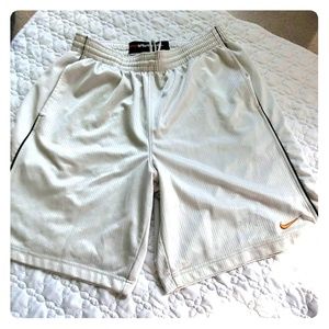 Nike mesh basketball shorts